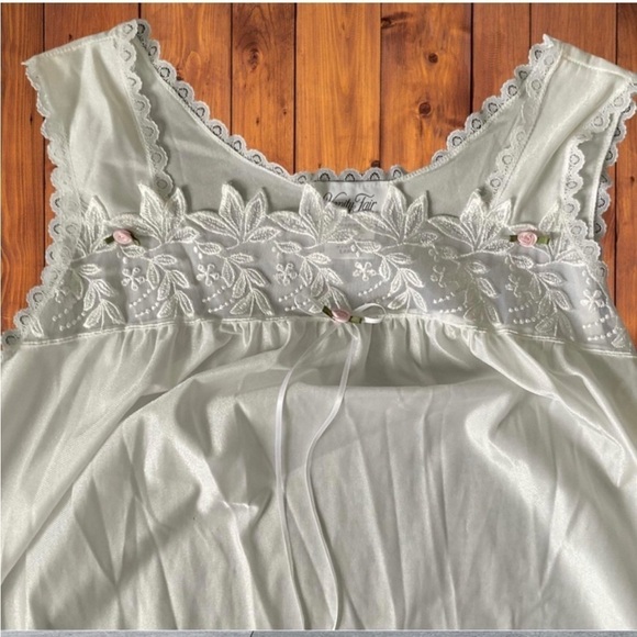 Vanity Fair Nightgown and Robe Vintage Wedding Set NWOT size L - Picture 7 of 12